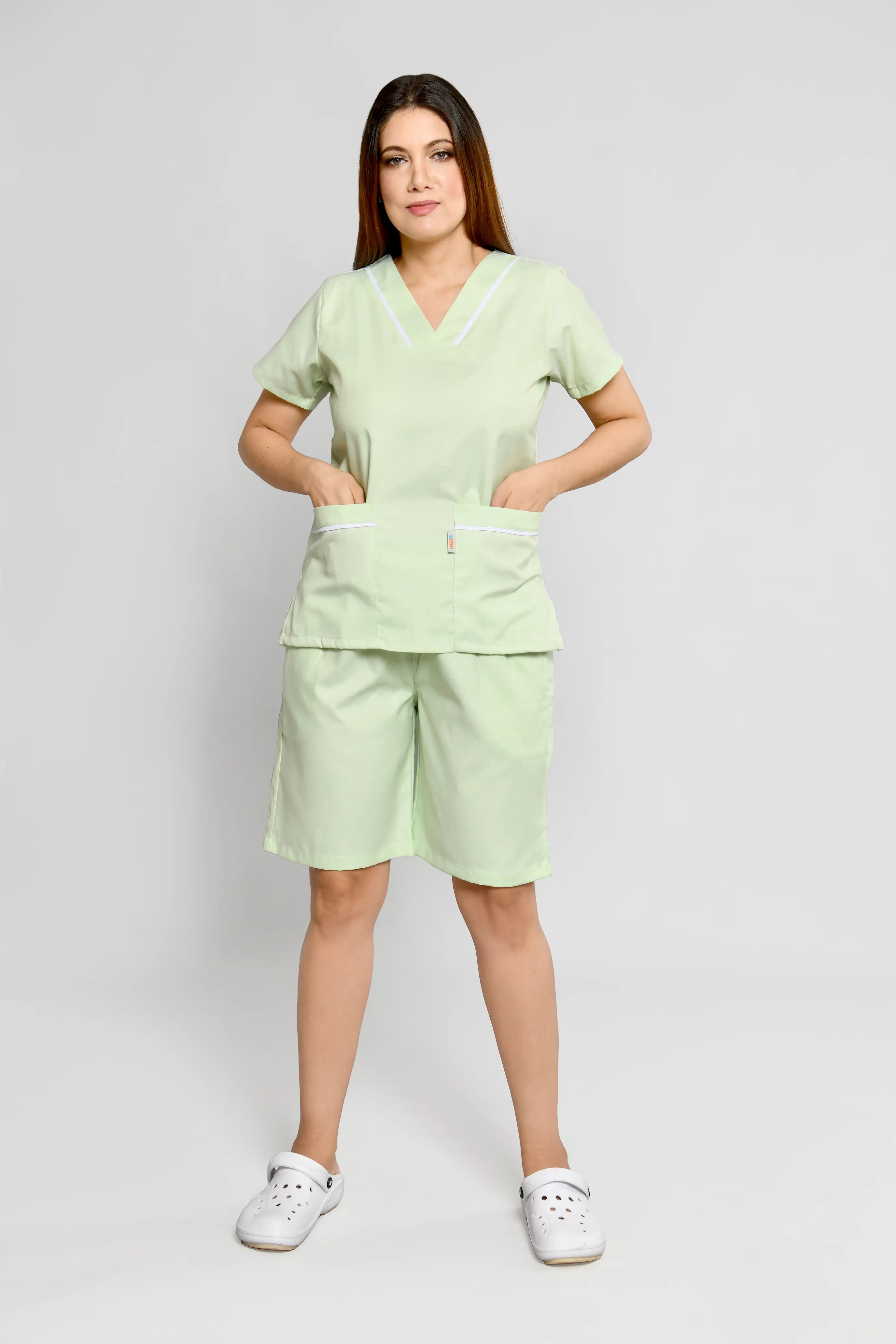 Uniforme Doméstico Oxford Verde Conjunto con Bermuda - Vista 1