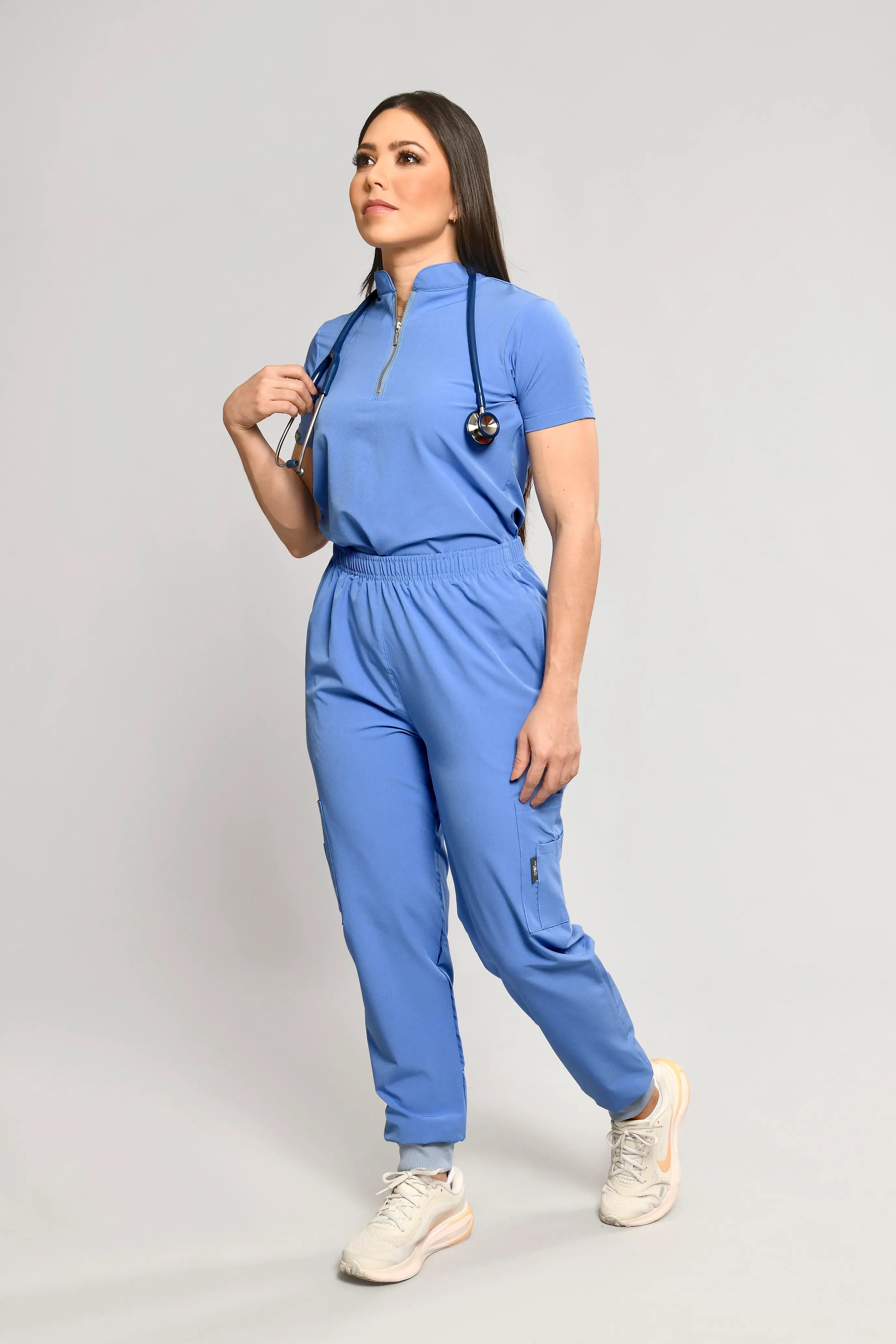 Conjunto Antifluido Stretch Dama Celeste. Ref. P1 - Vista 4