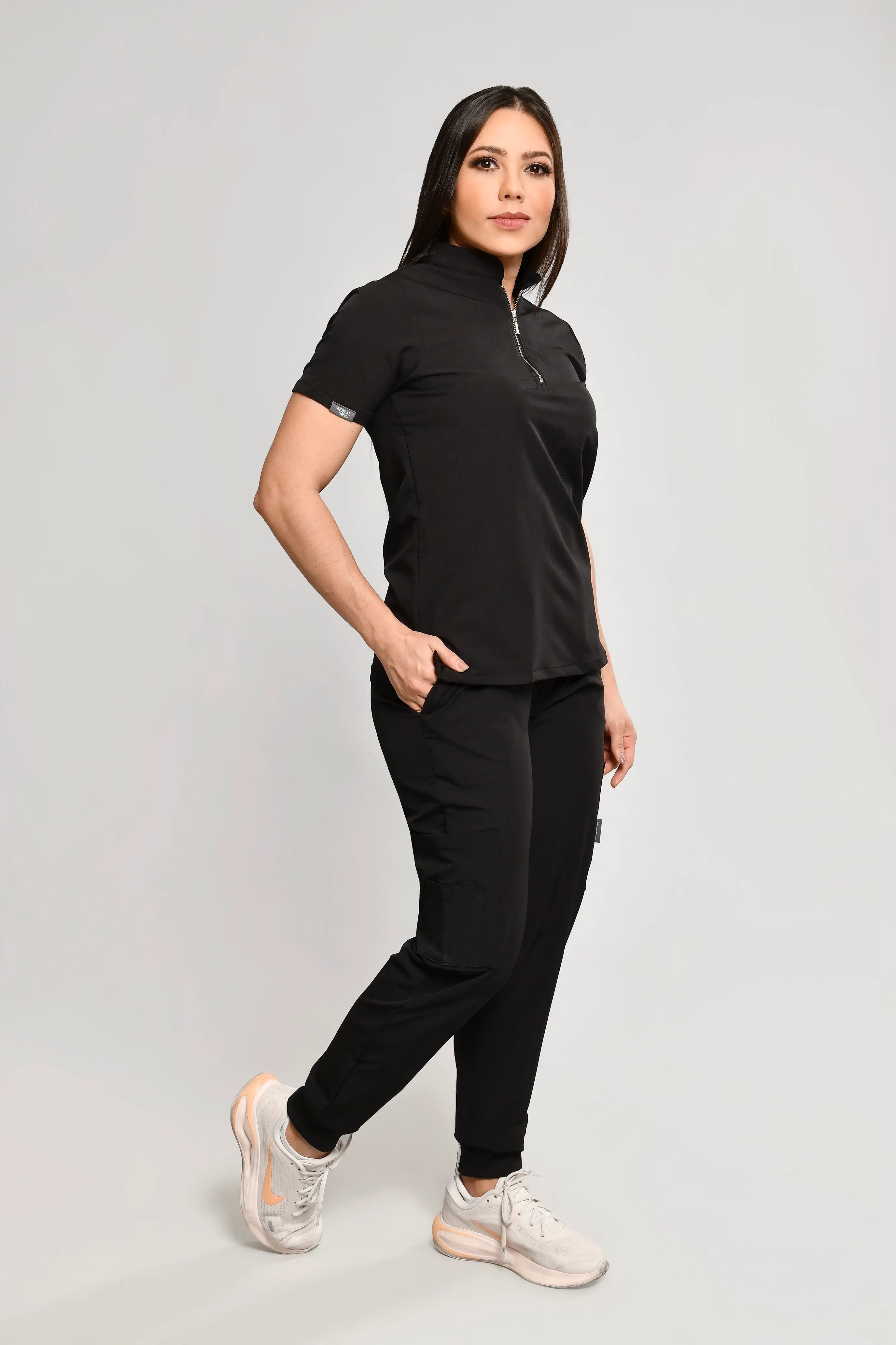 Conjunto Antifluido Stretch Dama Negro. Ref. P1 - Vista 2