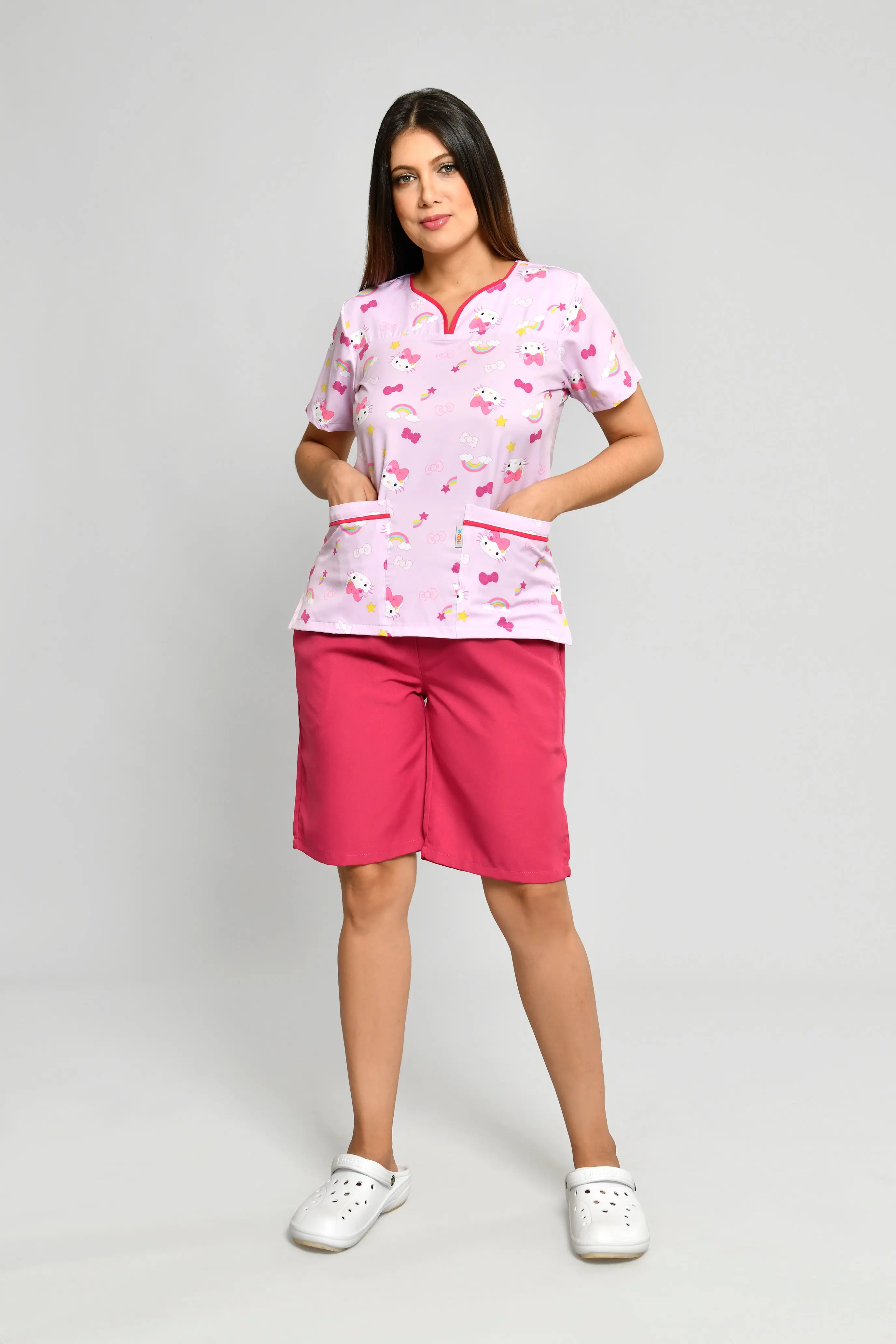 Conjunto Niñera Hello Kitty con Bermuda - Vista 1