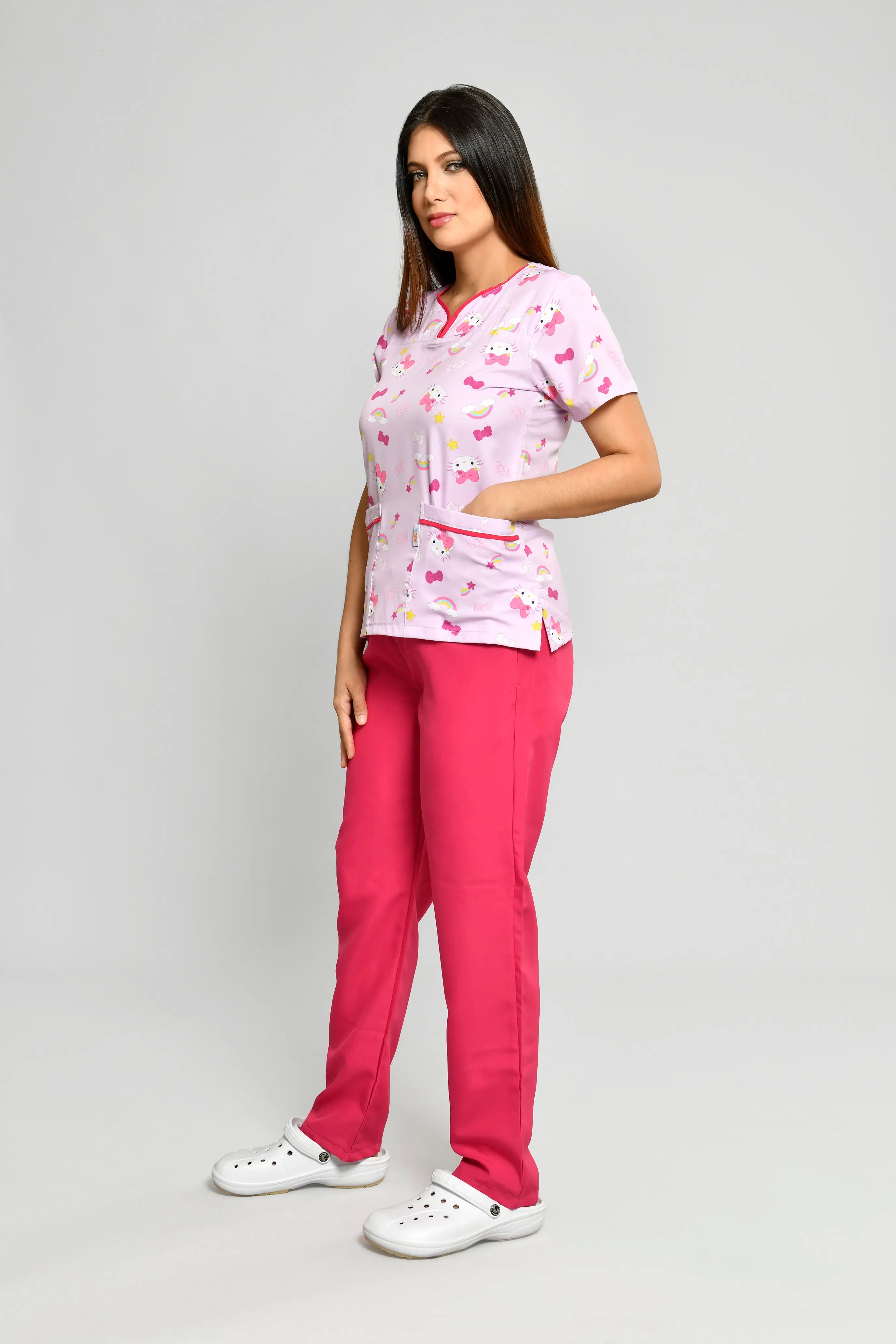 Conjunto Niñera Hello Kitty con Pantalon - Vista 2