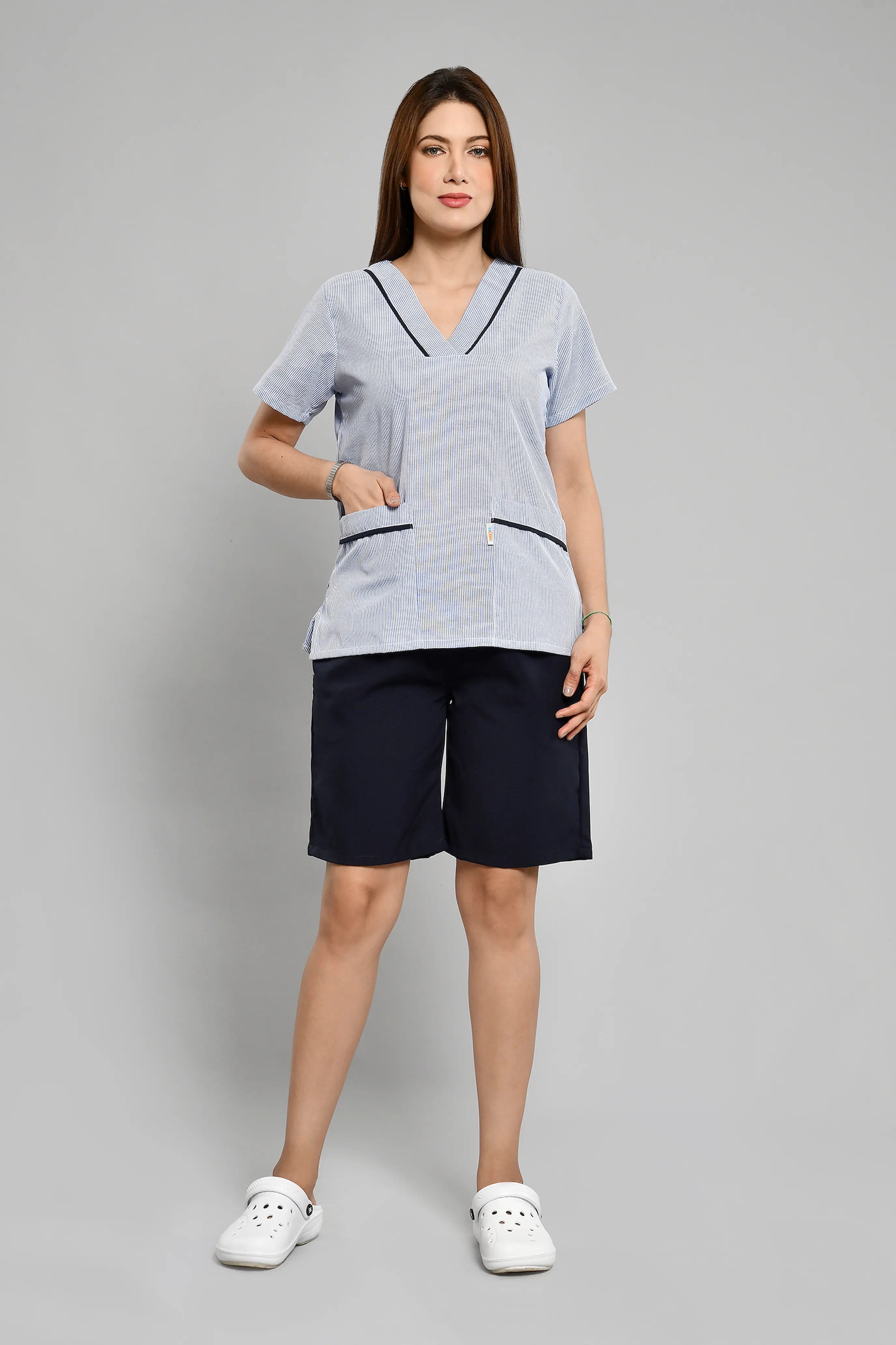 Uniforme Doméstico Oxford Rayas Celestes Conjunto con Bermuda - Vista 1