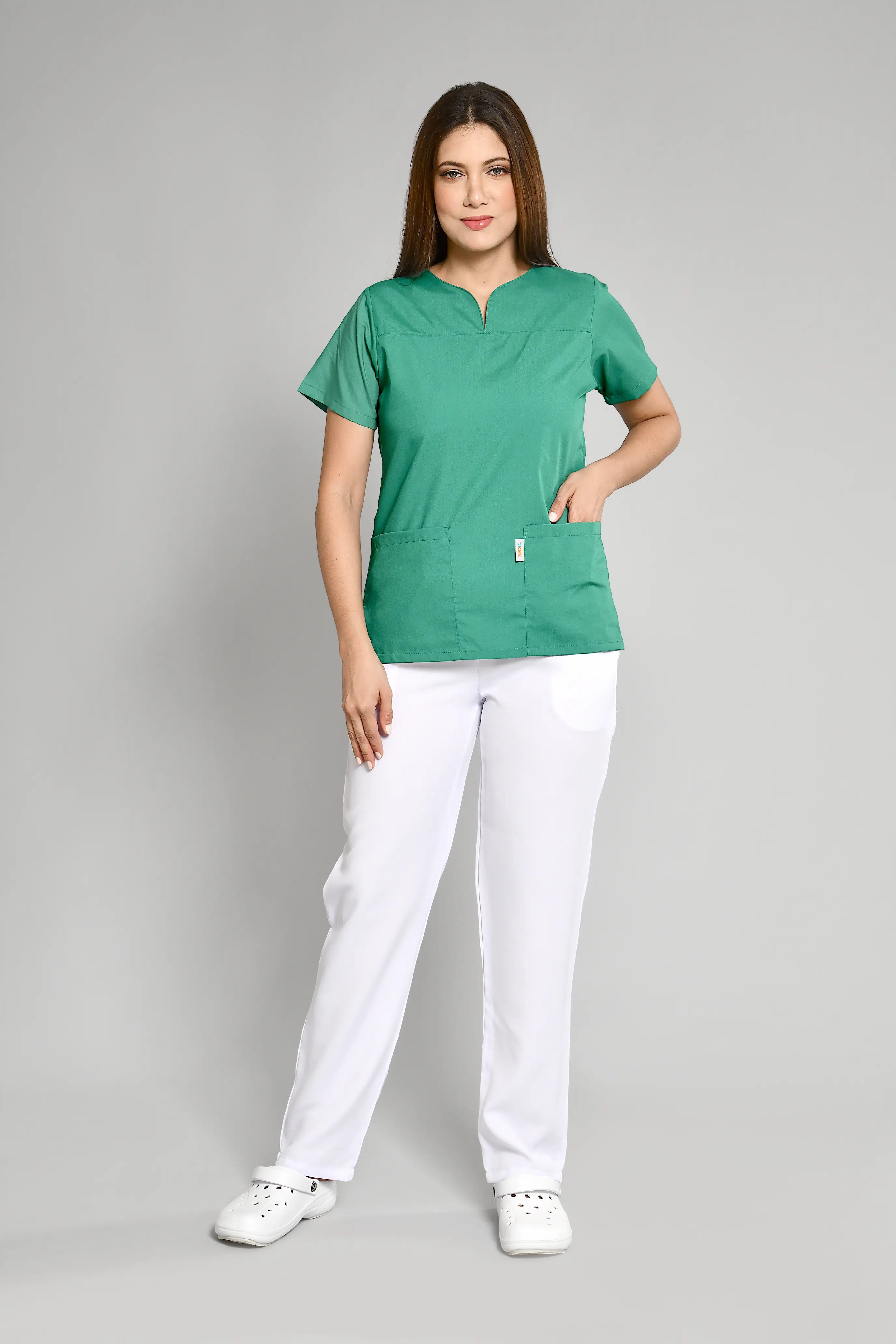Uniforme Doméstico Popelina Verde Oscuro Conjunto con Pantalon - Vista 1