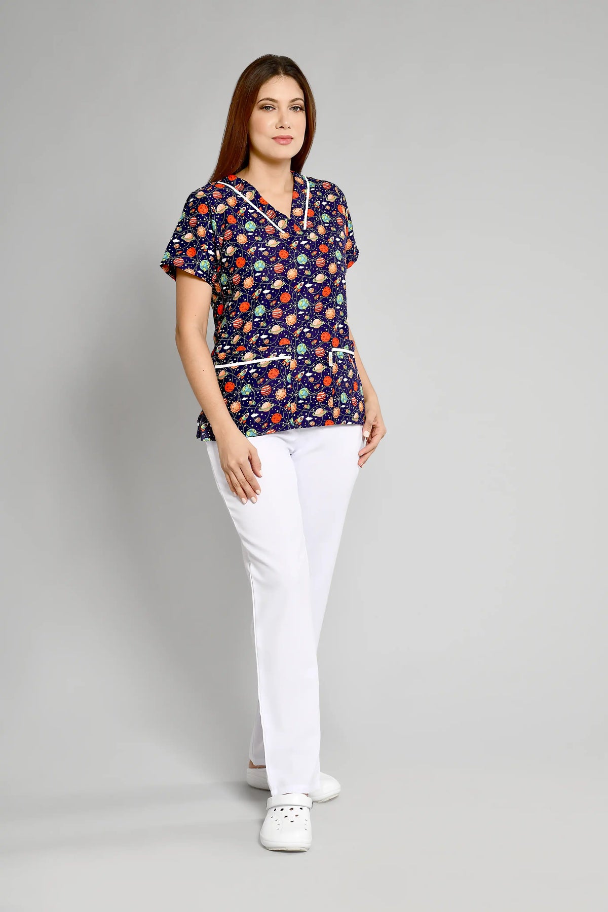 Uniforme de Niñera Rigido Estampado Planetas Conjunto con Pantalon - Vista 1